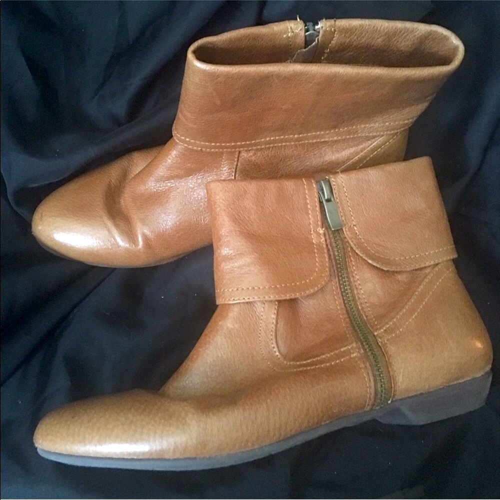 CHINESE LAUNDRY | ‘Nice Guy’ Ankle Booties